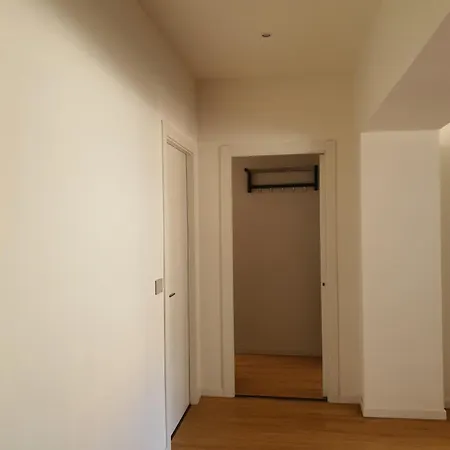 - Garden - Private Bathroom בית הארחה