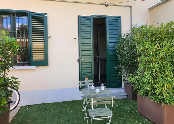 - Garden - Private Bathroom 3*