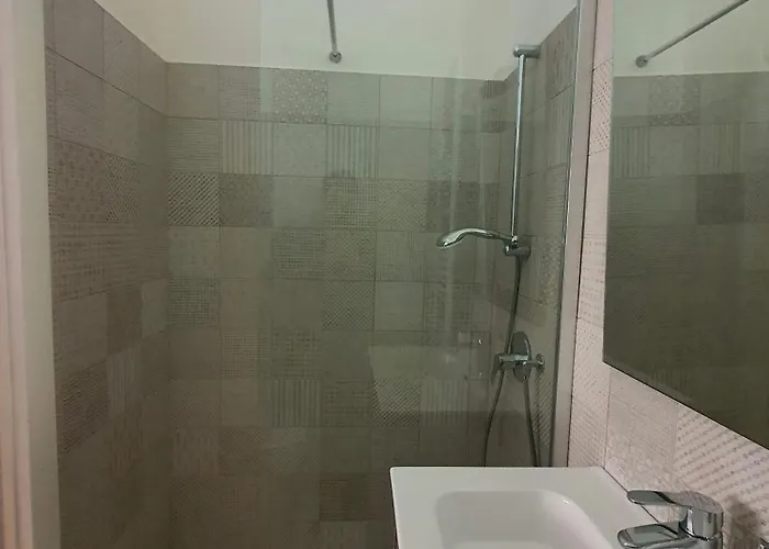 - Garden - Private Bathroom 3*
